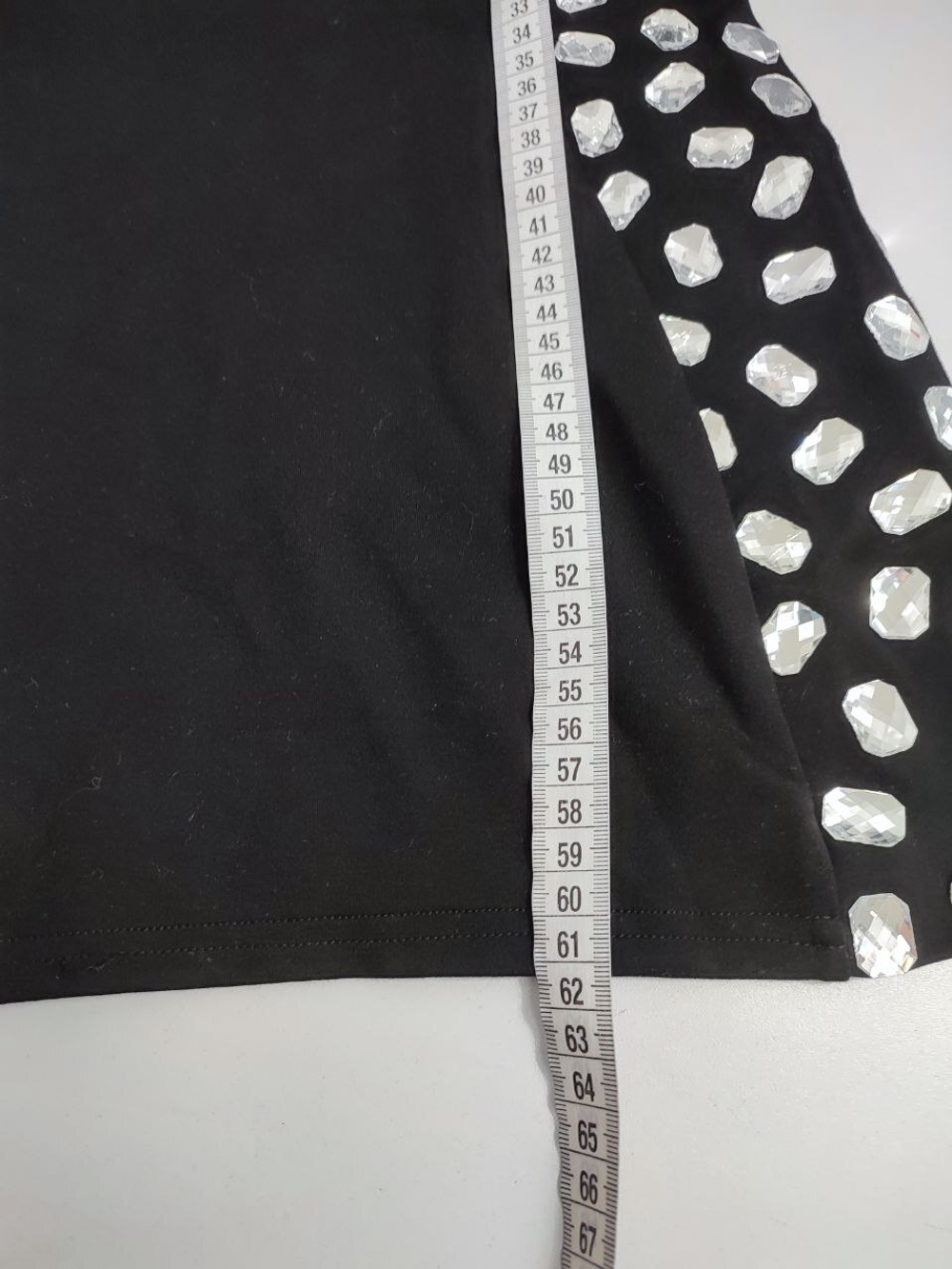 Футболка Estrella черная с камнями 40 размер