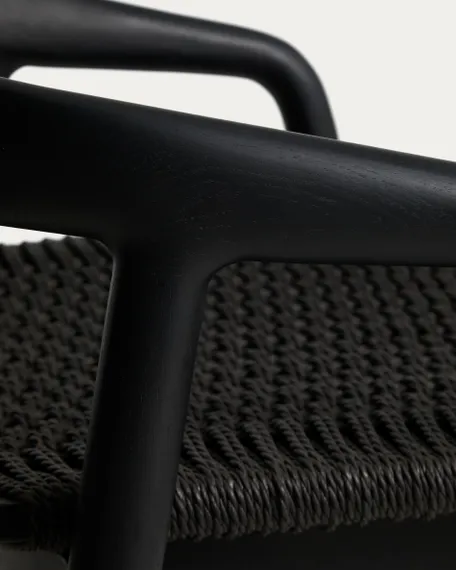 Уличный полубарный стул Derile из массива дуба и веревки в черной отделке