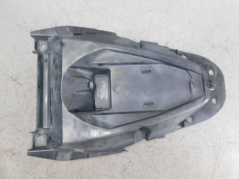 Подкрылок Suzuki Gladius SFV400 VK58A 63111-44H0