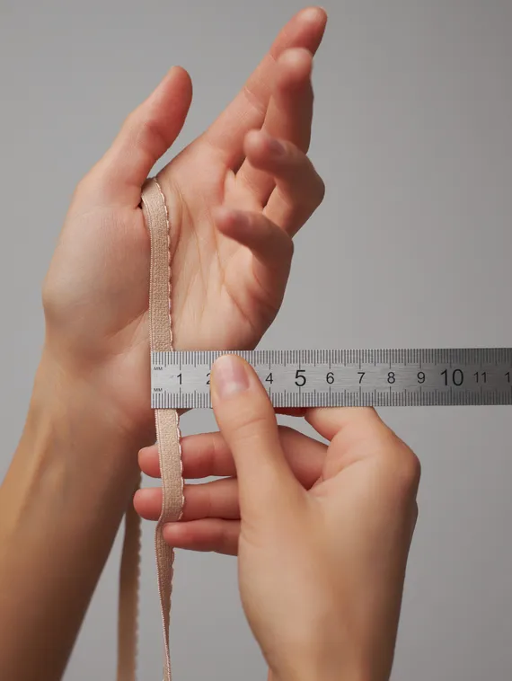 775 641/8 Резинка отделочная Lauma 8 мм, бежевый 775