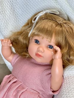 Кукла Berbesa мягконабивная 42см SANDRA в пакете (4417K)