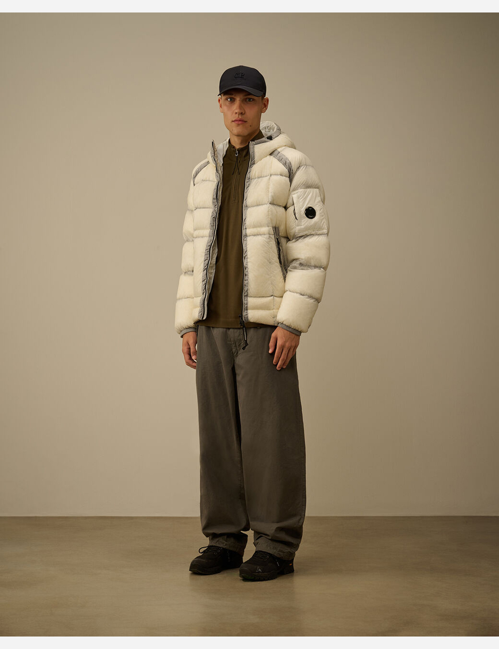 C.P. Company Shell Down Puffer Jacket " Gauze White" (RFCMOW702A110416A103)