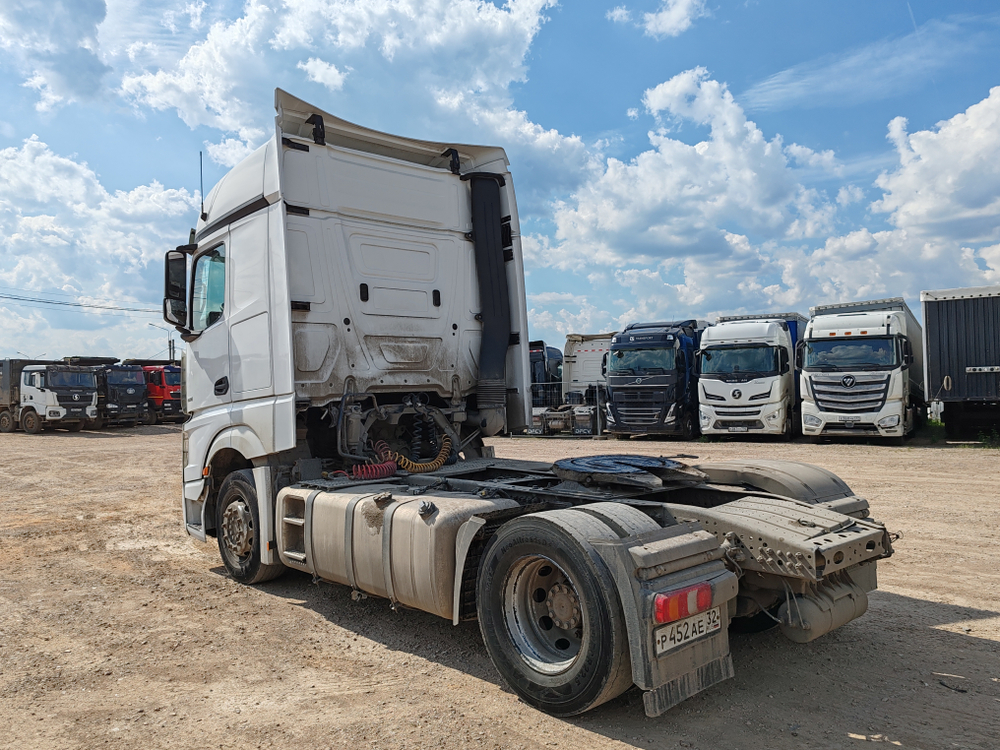 Mercedes-Benz ACTROS 4x2 Седельный тягач 1851 LS (Дизельный, 12,8 л, 510 л.с., АТ)