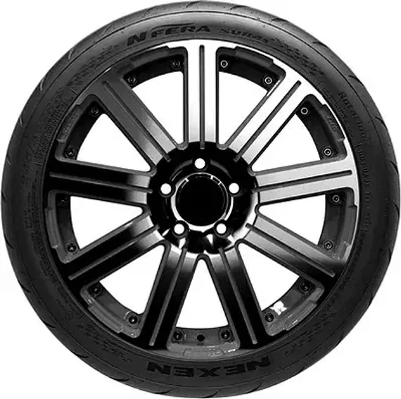 Nexen N&#39;Fera SUR4G 235/40 R18 91Y