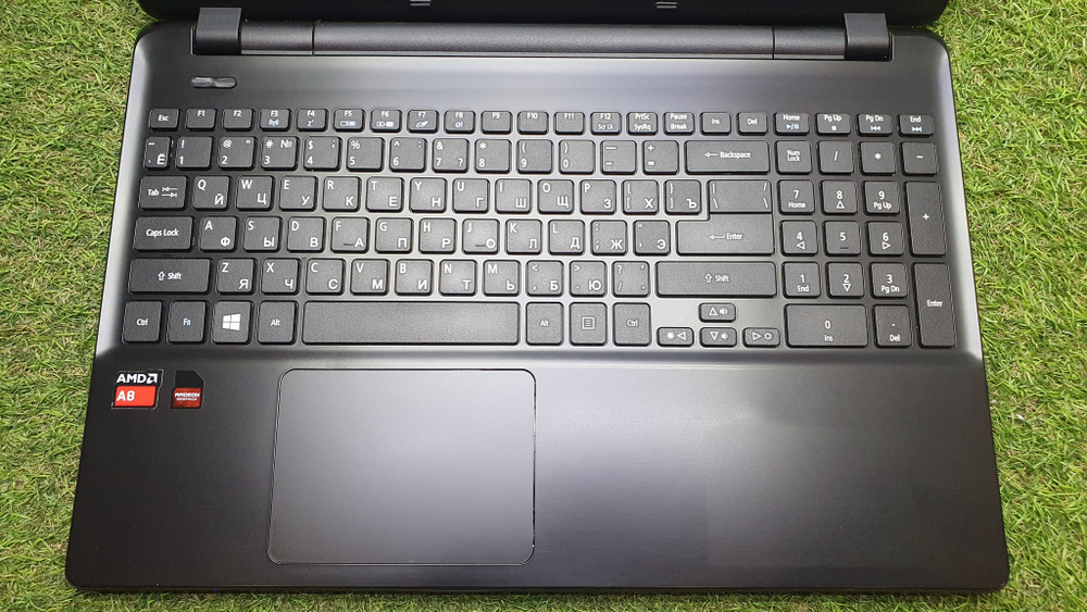 Ноутбук Acer AMD A8/16Gb/R5 M200 1Gb