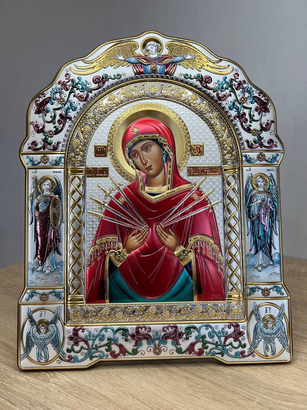 Семистрельная БМ, икона арочная с рамкой, красное дерево, эмаль 266х335