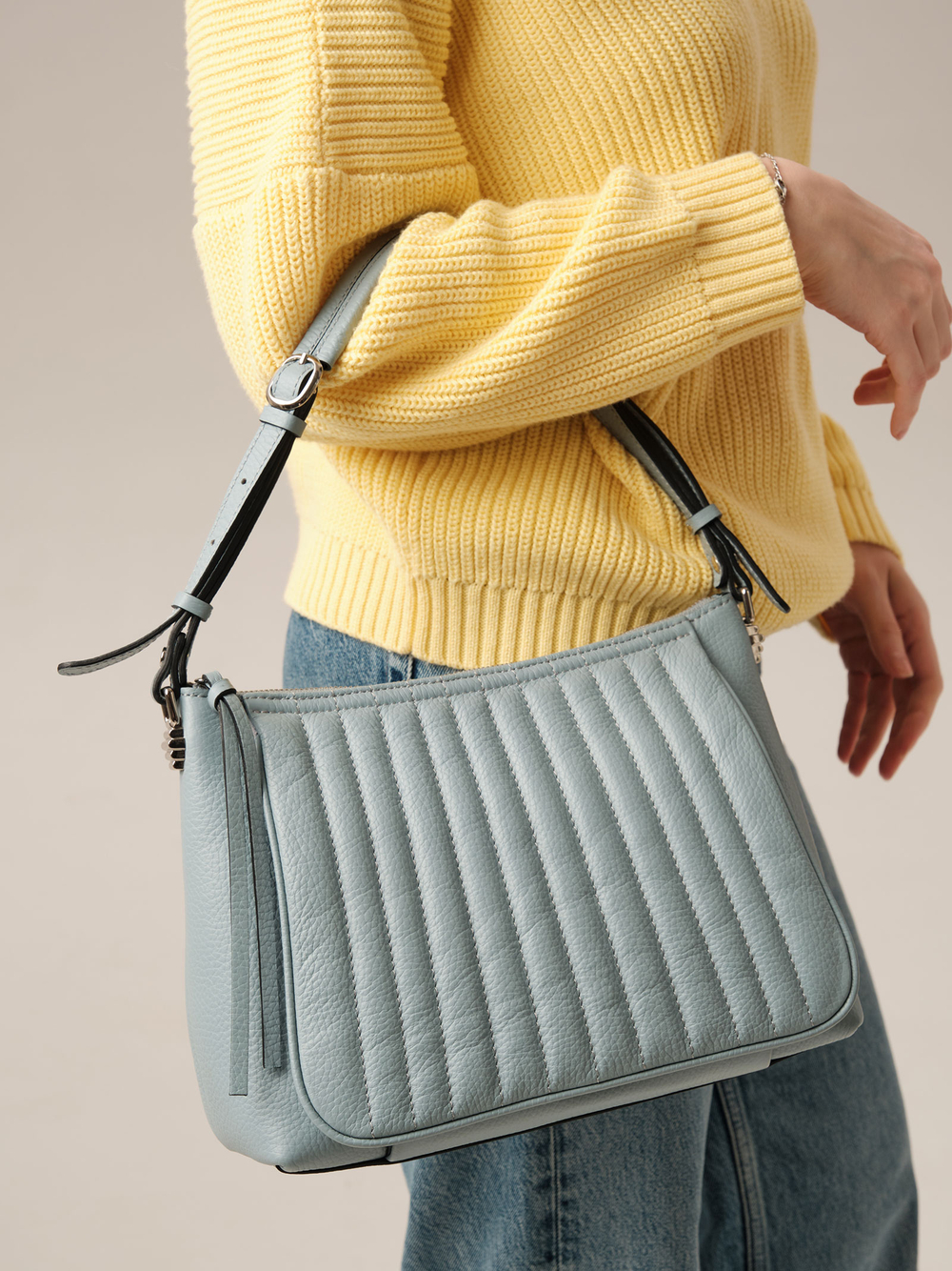 Кожаная сумка Azaro 30796 серое небо