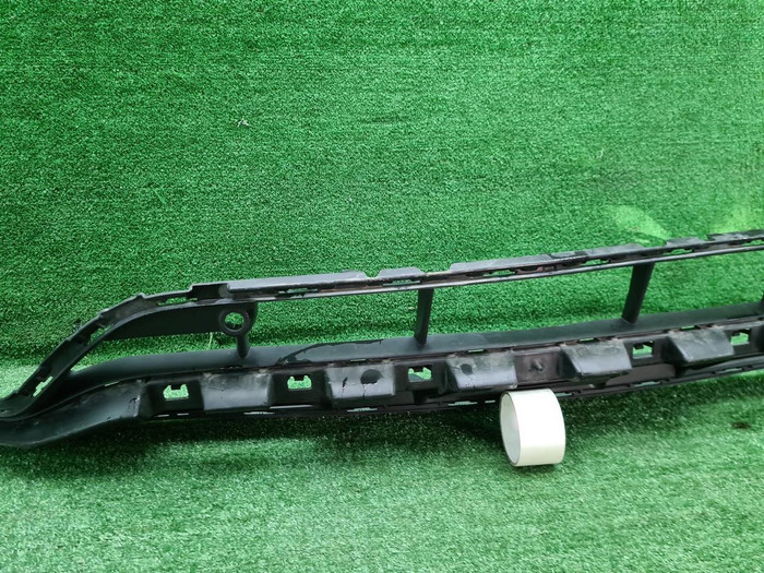 Юбка переднего бампера Mercedes GLC X253 19-22 AMG