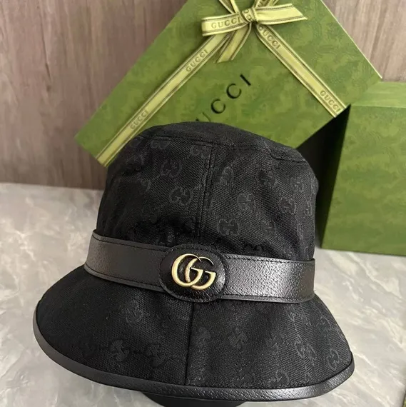 Панама GUCCI GG canvas bucket hat