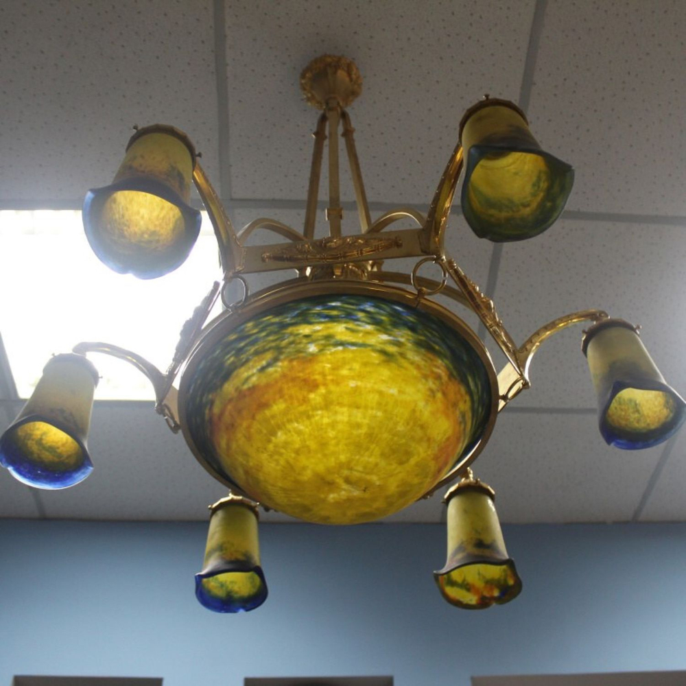 Люстра из муранского стекла и бронзы