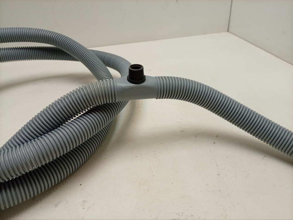 ESL98330 ктп2 Сливной шланг для посудомоечной машины Electrolux Zanussi AEG 8072043014 б/у