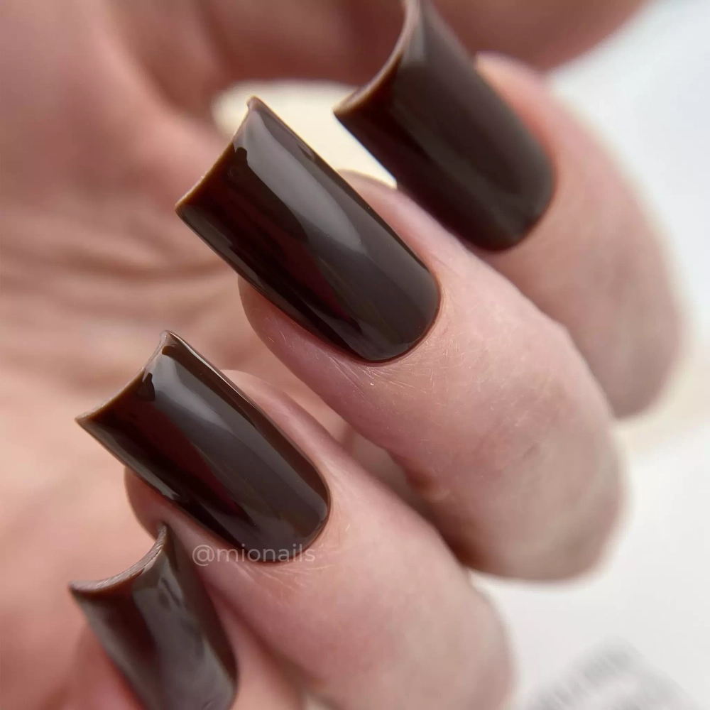 Гель-лак MIO NAILS E-06. Темный шоколад, 8мл