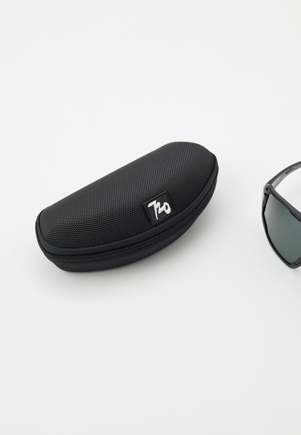 Спортивные очки 720armour Flash / Matte Black / Glossy Black Temple / Polarized Smoke Lens
