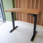 Регулируемый компьютерный стол Motor UP с регулировкой по высоте — столешница МДФ дуб европейский