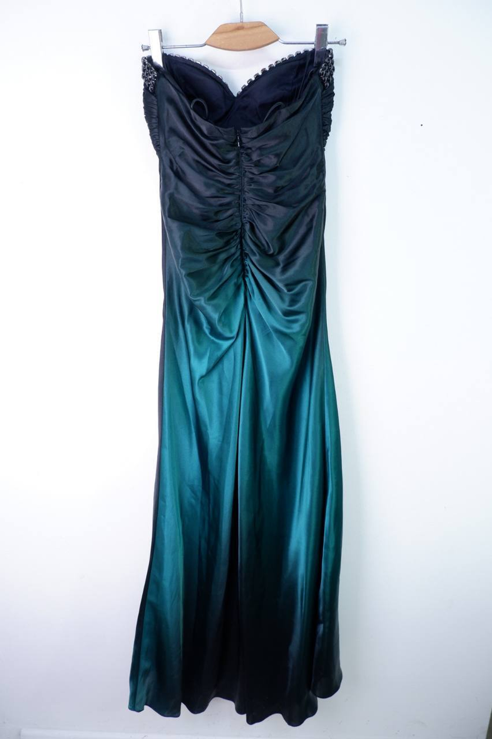 Платье Ignite Evening атласное с пайетками, маркировка 4, визуально 40/42 размер