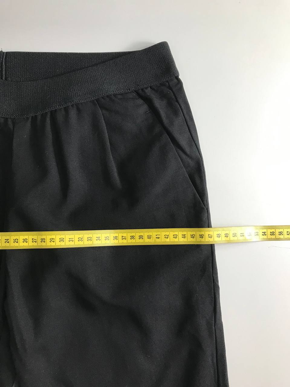 Брюки JNBY обтягивающего кроя, визуально на 48 размер