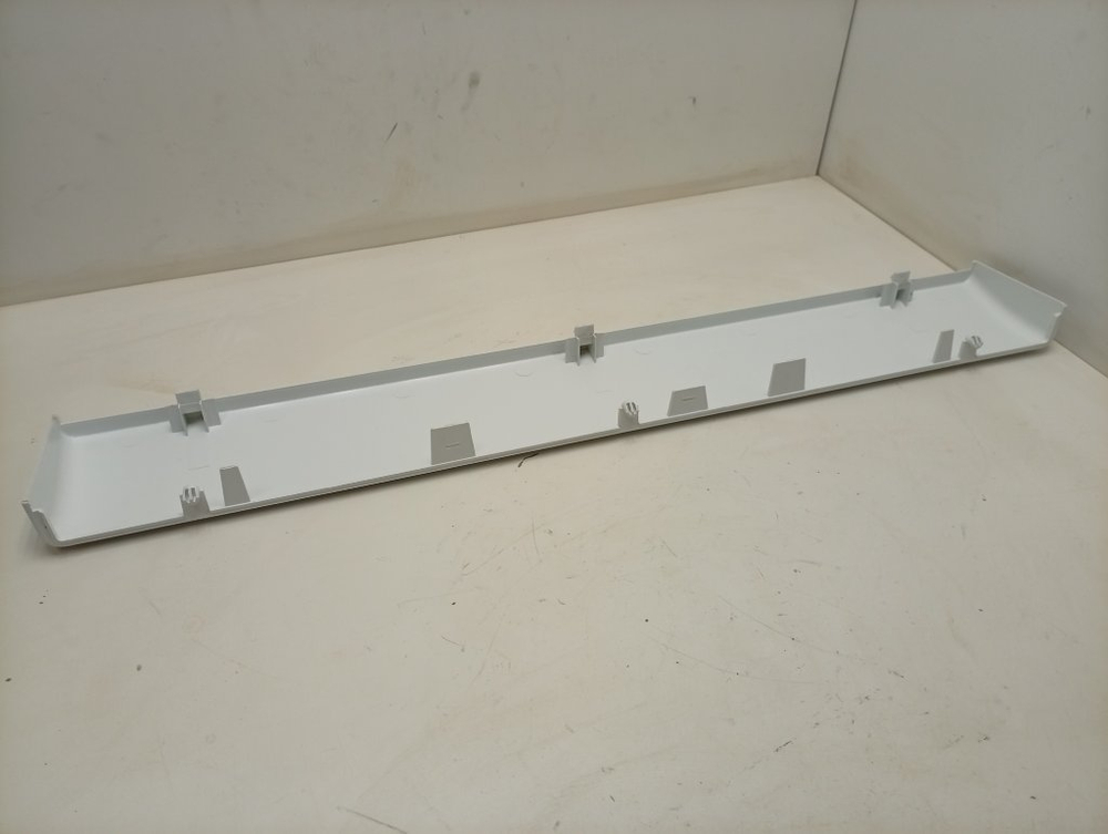 WMSG7105 кт46 Декоративная нижняя панель для стиральной машины Hotpoint-Ariston 25006334 б/у
