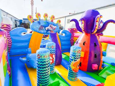Коммерческий надувной батут с горкой «В гостях у моря 2» 9*5*5 м