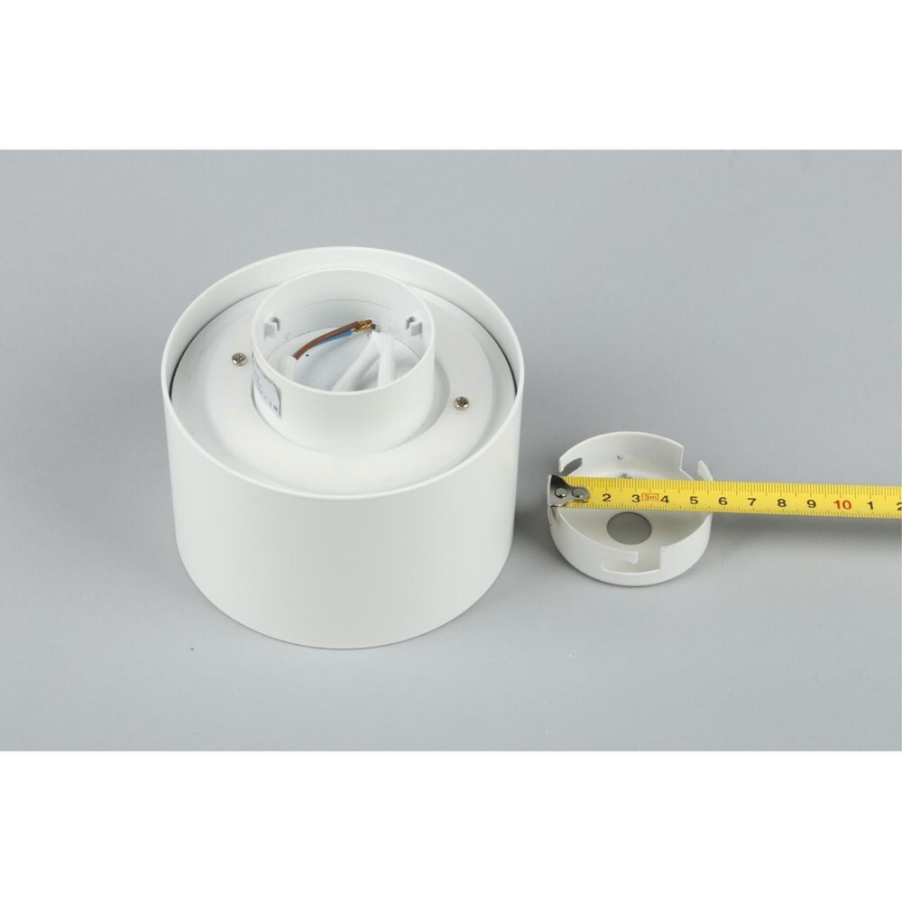 Накладной светодиодный светильник Omnilux Stezzano OML-100409-16