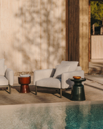 Приставной столик Mesquida из керамики коричневый