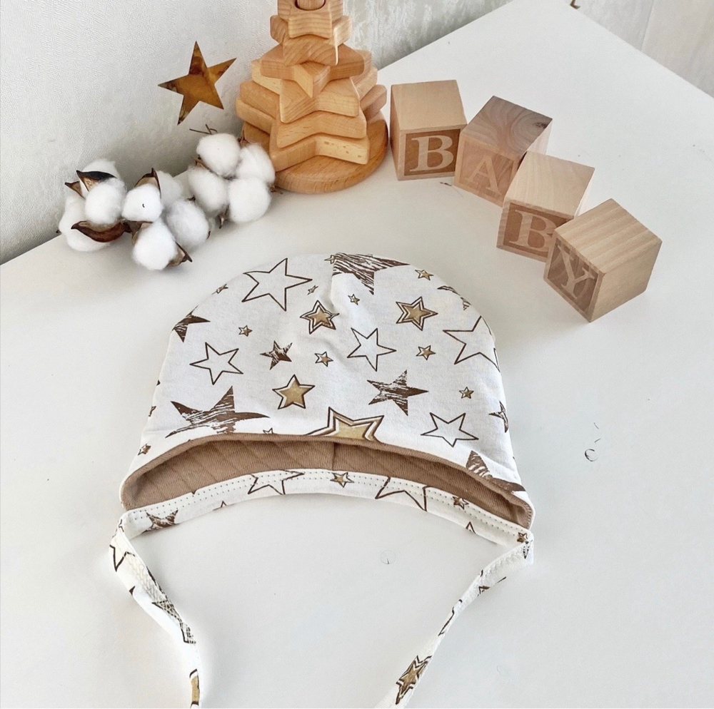 Шапочка утеплённая из капитония Звездопад