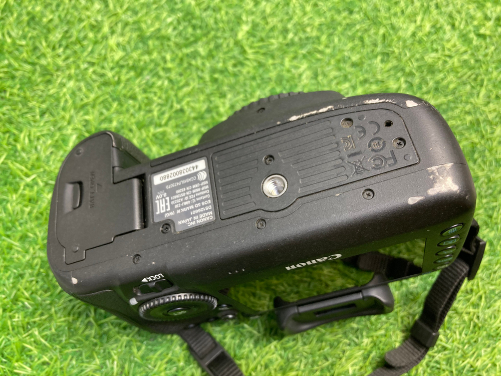 Canon EOS 5D Mark IV (14.000 кадров)