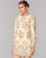 Платье длины мини с вышивкой ручной работы