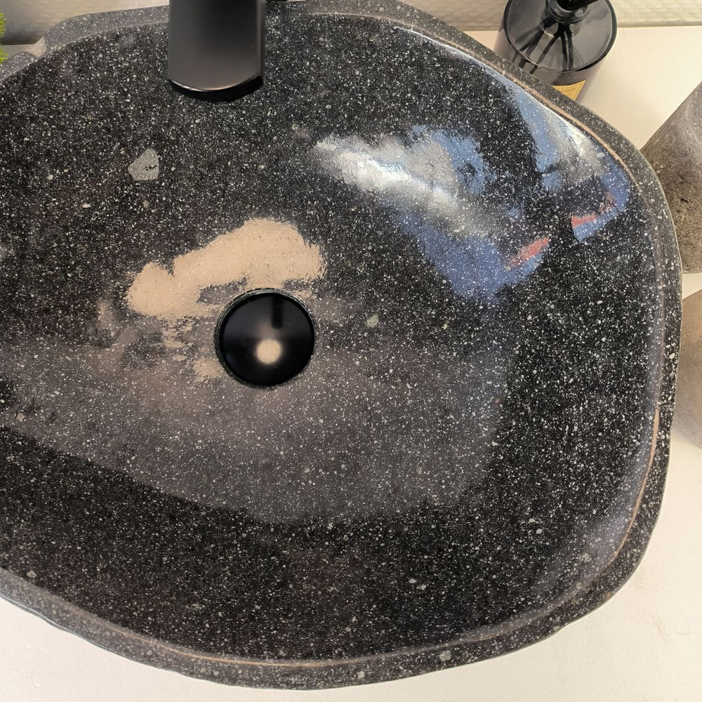 Раковина из речного камня RS-65367 48*37*15 0857