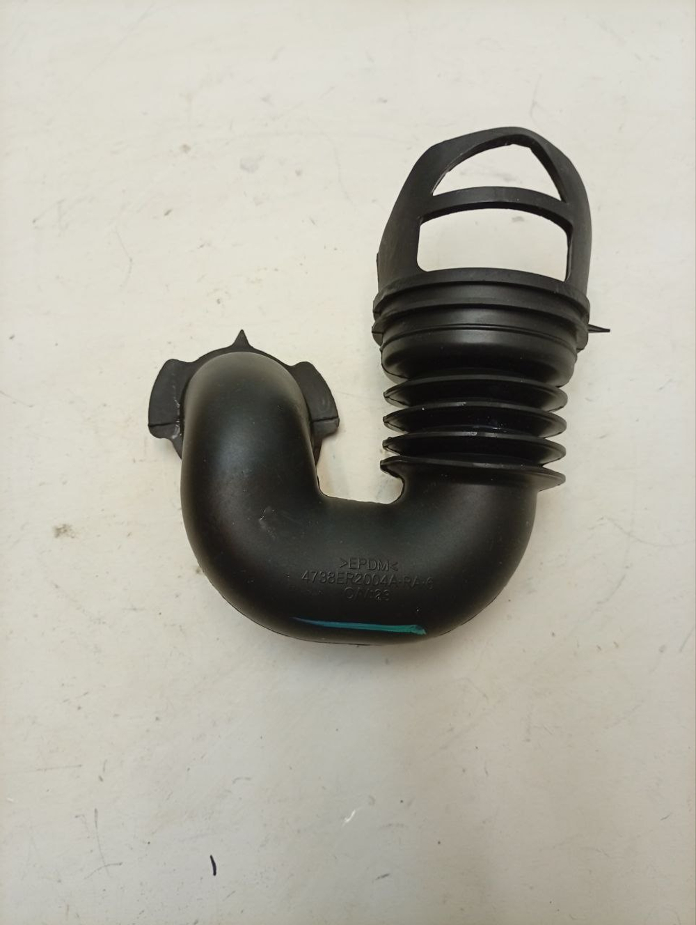 F12U2HCS2 кт15 Патрубок подачи воды для стиральной машины LG 4738ER2004A б/у