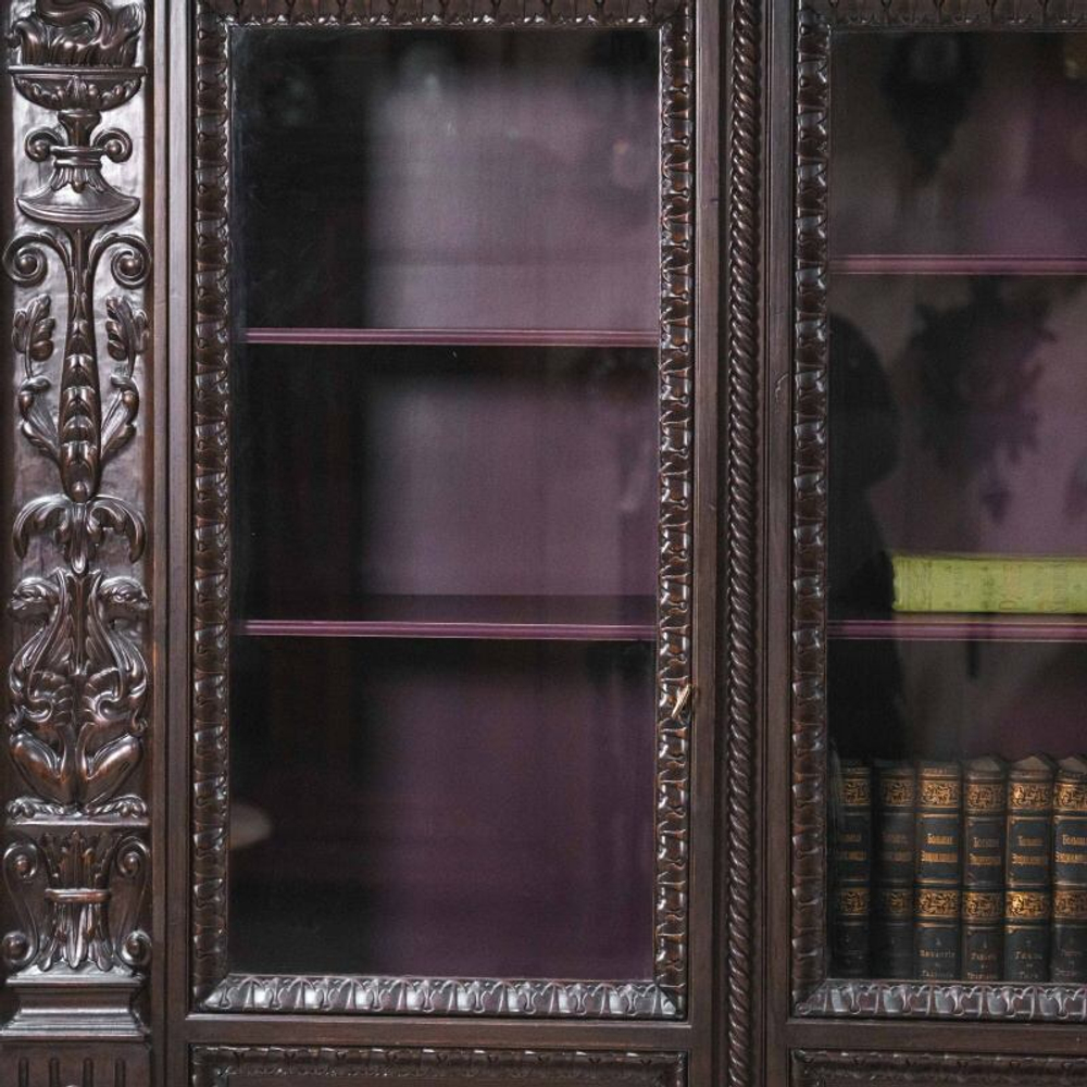 Шкаф для кабинета