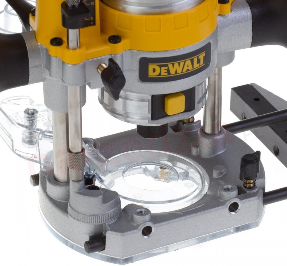 Фрезер DeWalt D26204K