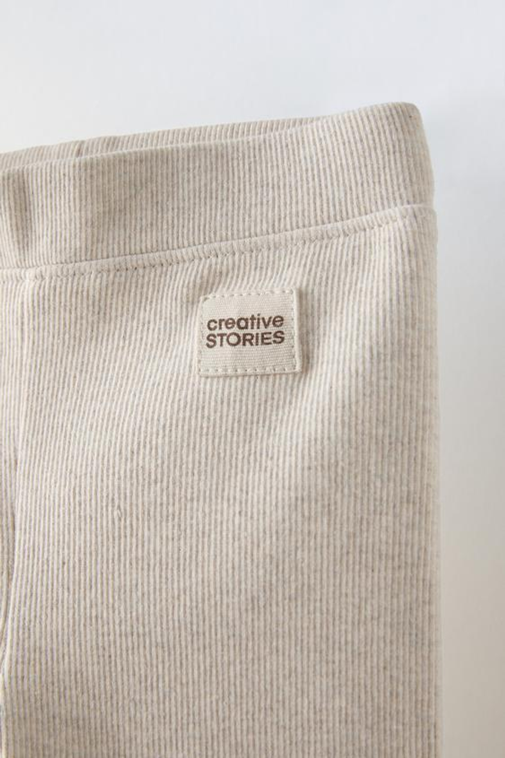 ZARA ЛЕГИНСЫ В РУБЧИК С НАШИВКОЙ, ПЕСОЧНЫЙ С МЕЛАНЖЕВЫМ ЭФФЕКТОМ