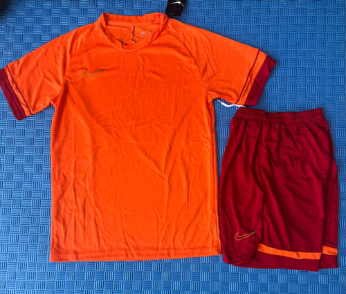 Форма взрослый NIKE