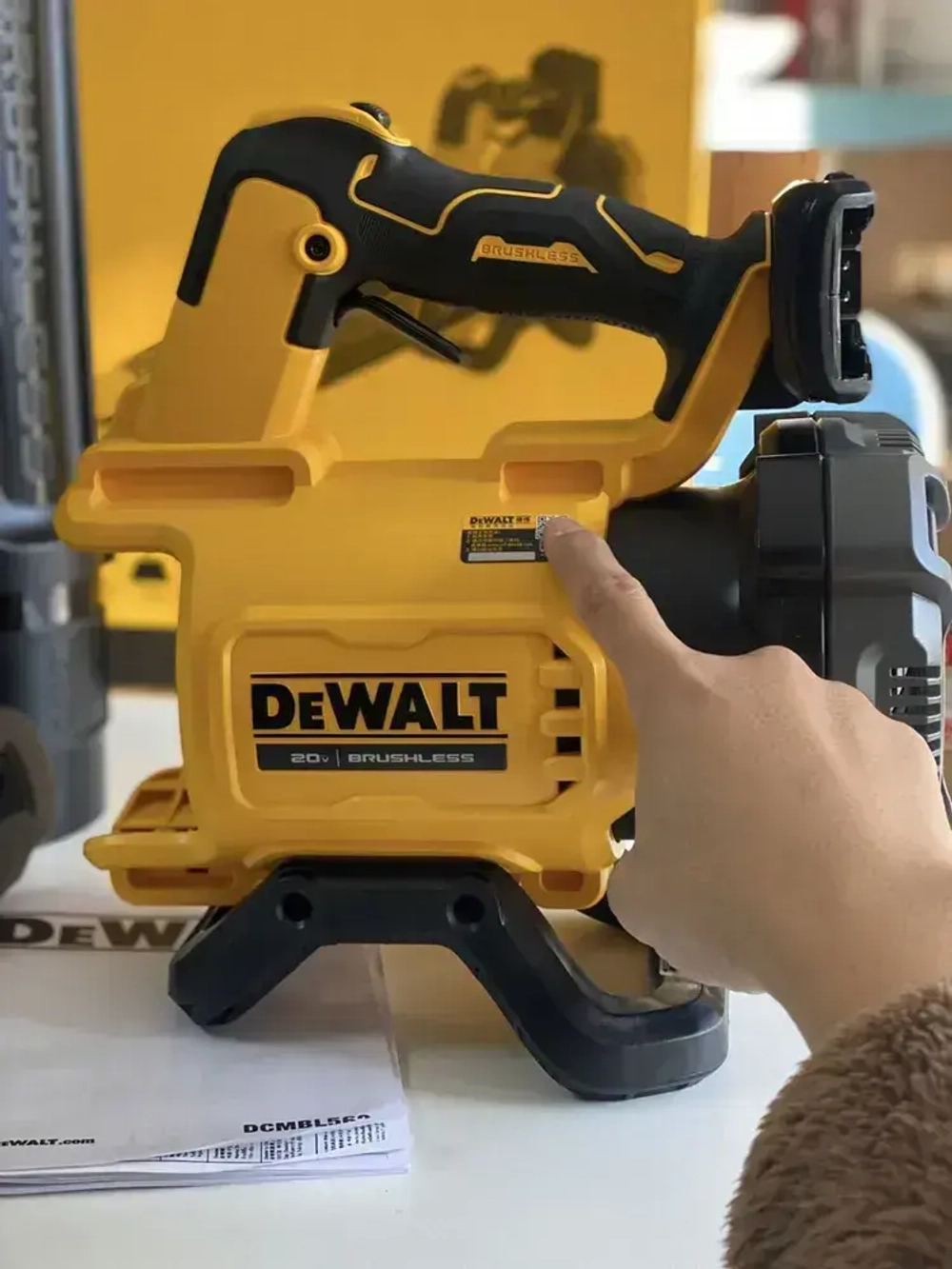 Воздуходувка аккумуляторная DeWalt DCMBL562N 20V, литиевый аккумулятор без щетки, обновленный портативный, объем воздуха 450cfm