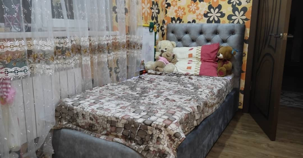 Кровать с каретной стяжкой