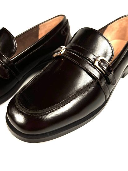 Лоферы женские