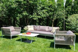 "Касабланка" диван 3-местный плетеный из роупа, каркас алюминий белый муар, роуп бежевый 20мм, ткань бежевая 052