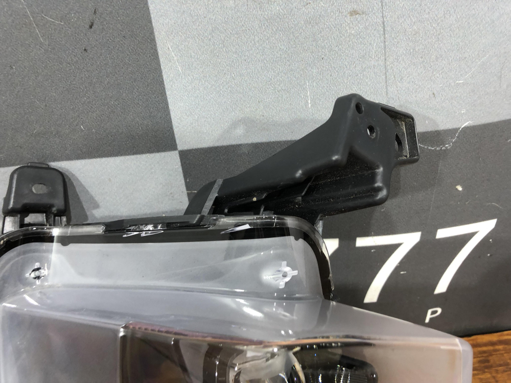 ПТФ передняя правая Kia K5 20-22 Б/У Оригинал 92202L2100