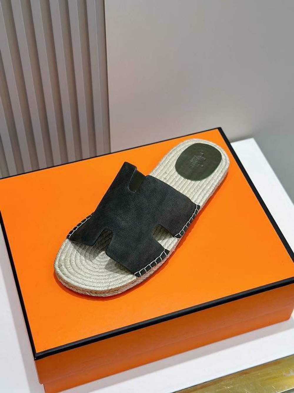 Шлепанцы Hermes