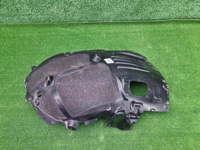 Подкрылок передний левый BMW 7er G70 (2022-н.в.)