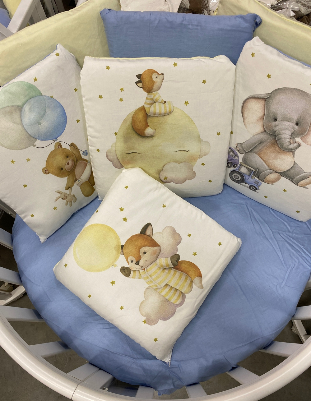 Комплект в кроватку 6-ти предметный (подушечки 17 предметов), "Лисенок на луне" сатин