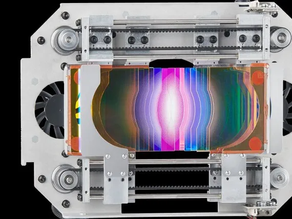 MARTIN ERA 600 Performance вращающаяся голова Beam, 550Вт