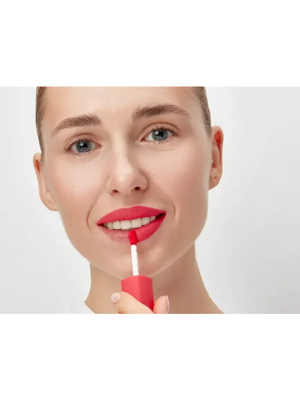 Жидкая помада, стойкая, The Longwear Lipstick 3INA 226