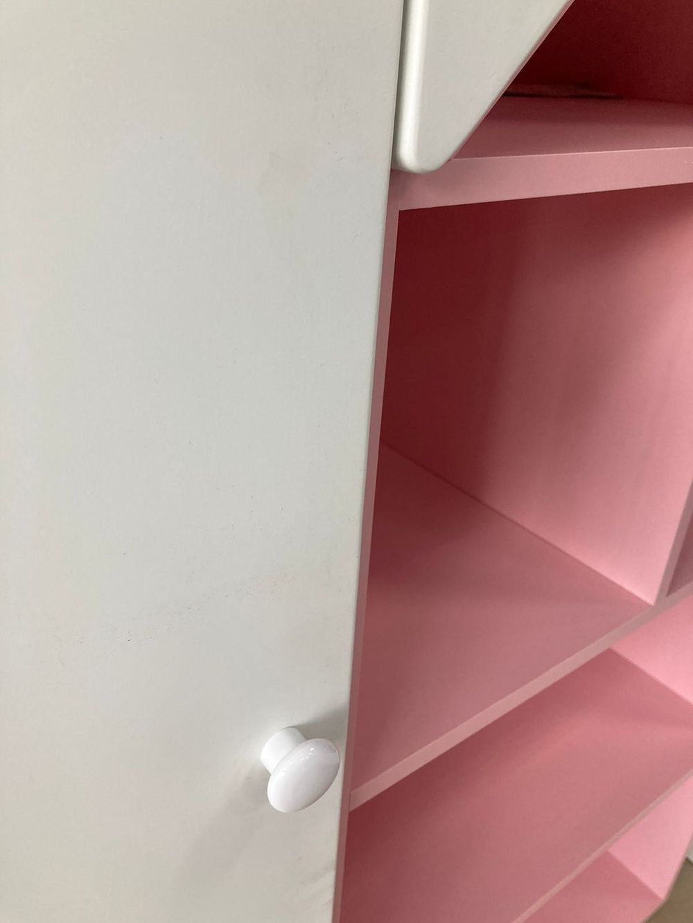 Шкаф-стеллаж Домик МДФ розовый/белый