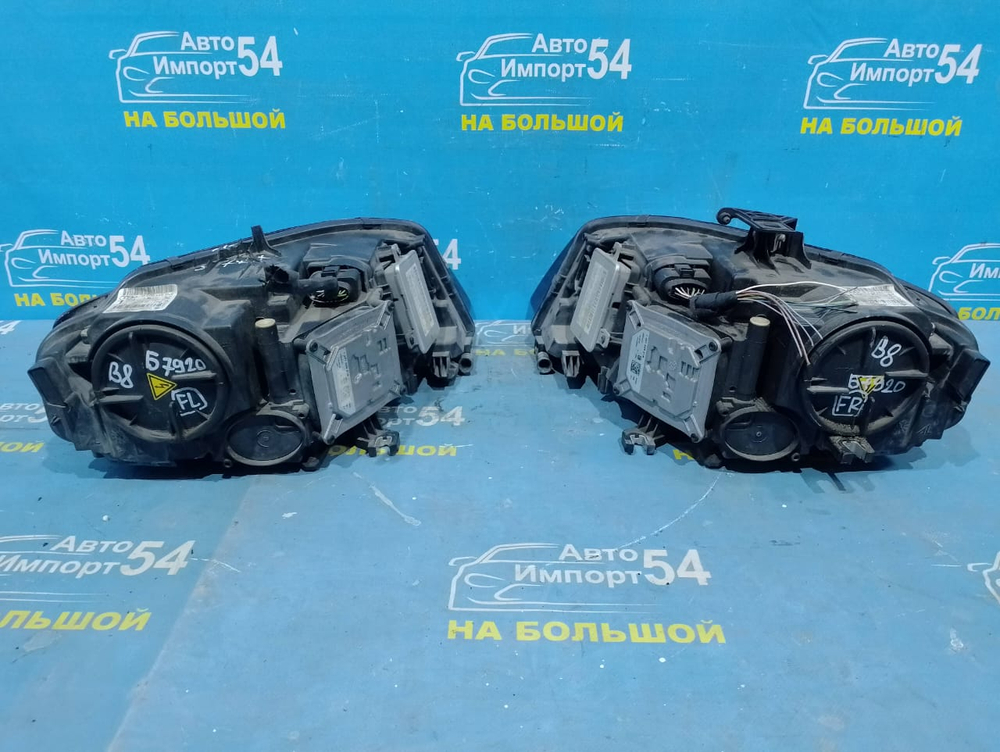 Фара передняя правая AUDI A4 2008-2012