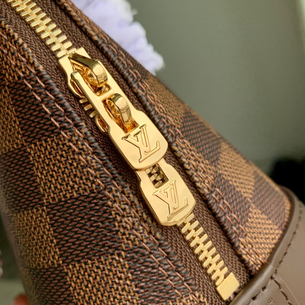 Louis Vuitton Alma BB