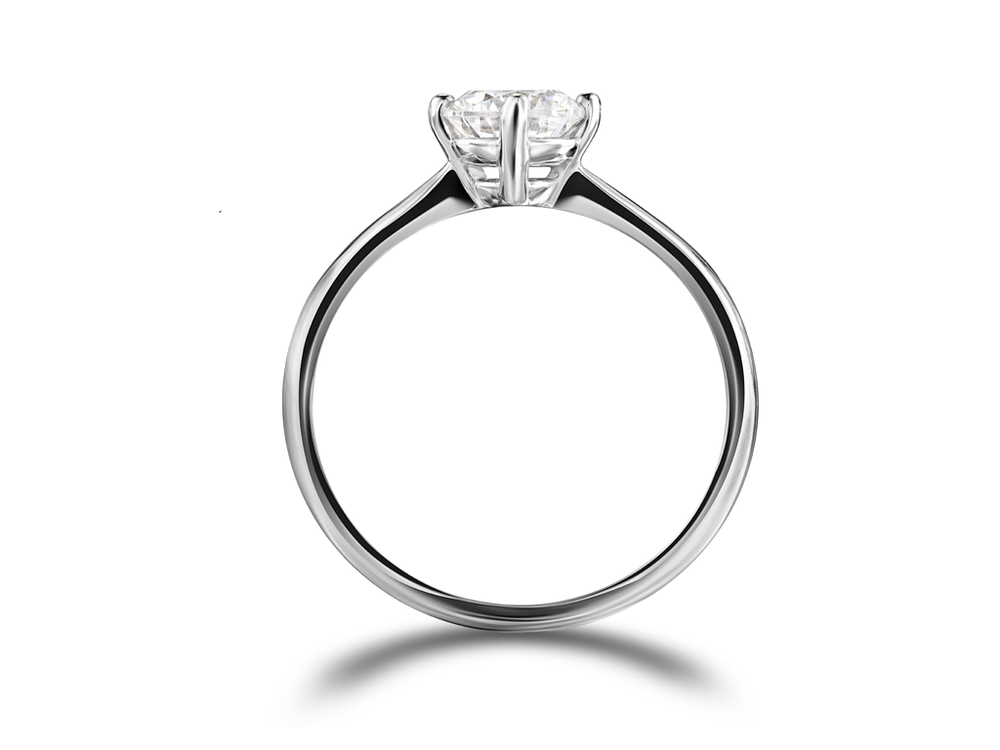 Помолвочное кольцо с бриллиантом