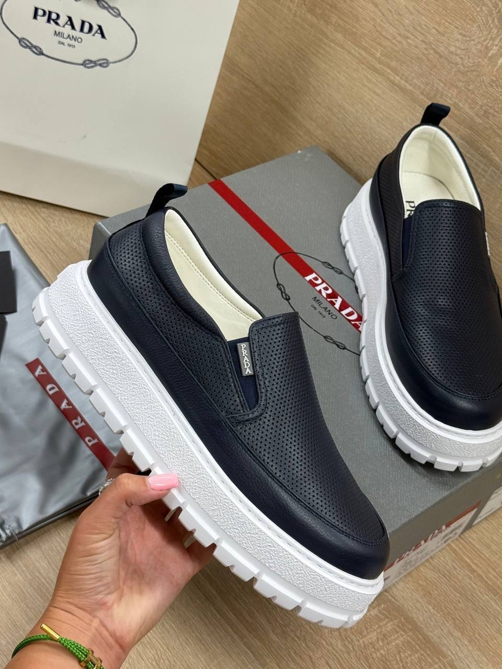 Слипоны Prada
