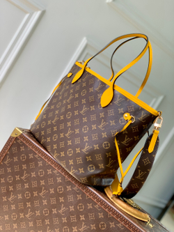 Louis Vuitton Neverfull Bandouliere Inside Out MM