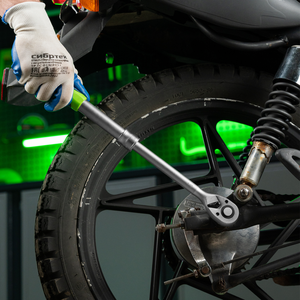 Ключ-трещотка телескопический 1/2", 300-430 мм, 72 зуба, с быстрым сбросом Сибртех